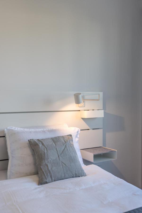 Sundowners Apartment, 52Qm, Double & Single Bed, 10 Min From Old Town Of สปลิท ภายนอก รูปภาพ