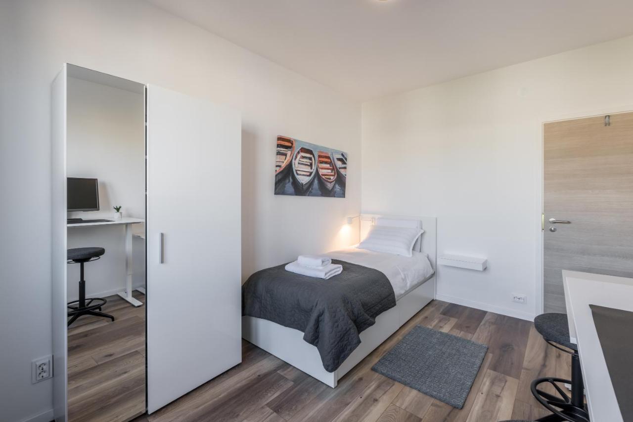 Sundowners Apartment, 52Qm, Double & Single Bed, 10 Min From Old Town Of สปลิท ภายนอก รูปภาพ